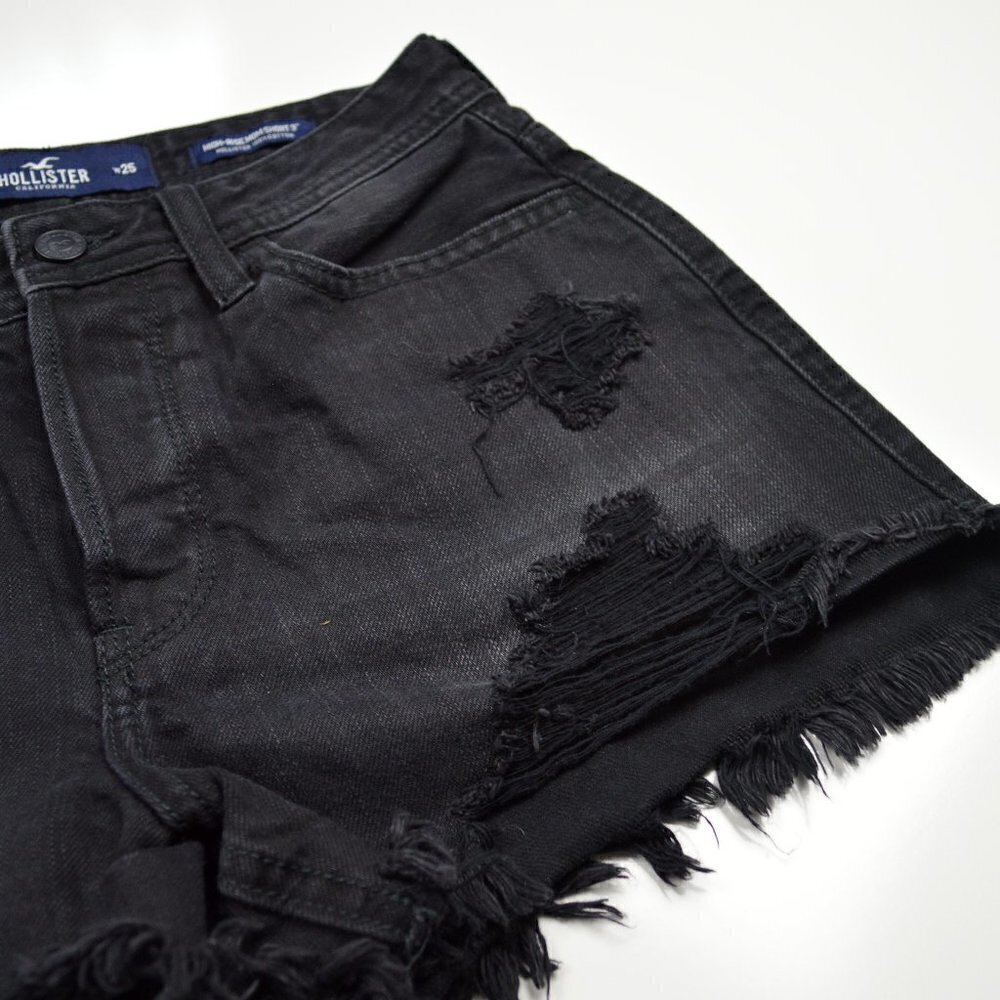 Hollister Hi-Rise Mom Shorts Black 3" - 1/25 - Picture 4 of 6